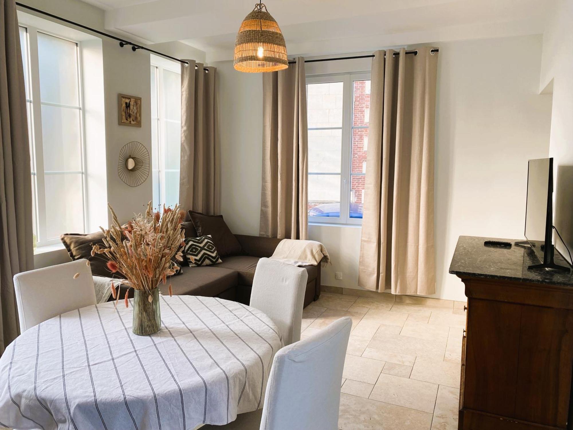 Maison 2 Chambres Avec Parking Et Jardin Noyon Exteriér fotografie